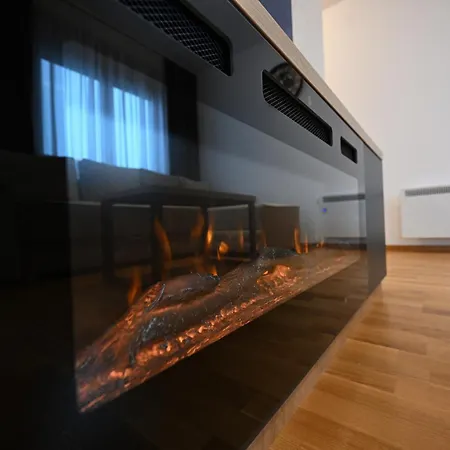 Atos Lux & 아파트 즐라티보