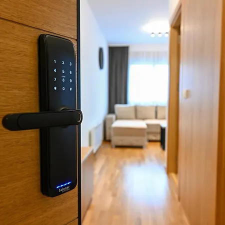 아파트 Atos Lux &