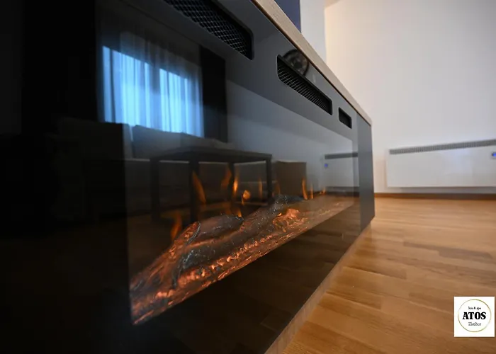 Atos Lux & アパート ズラティボール