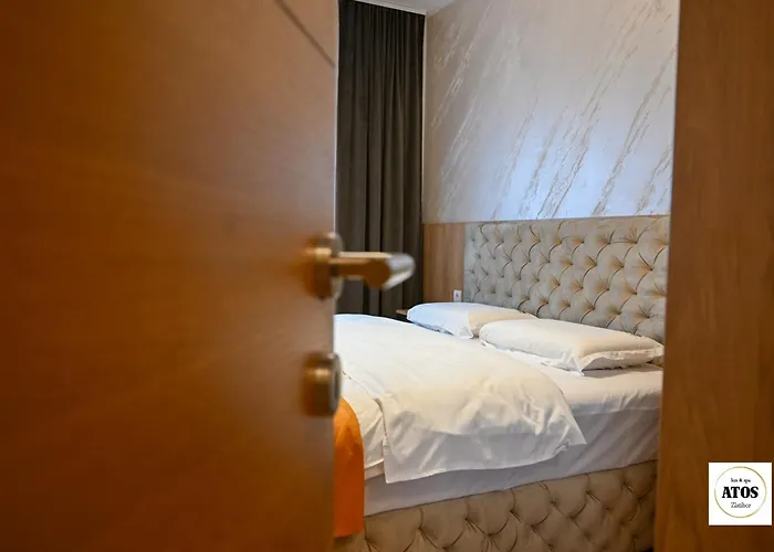 Atos Lux & アパート